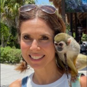 Meet your Posher, Alejandra